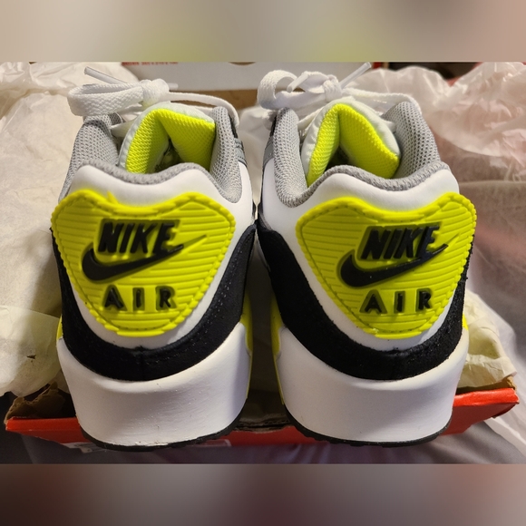 Nike Air Max 90 LTR Sz 4Y - Picture 8 of 9